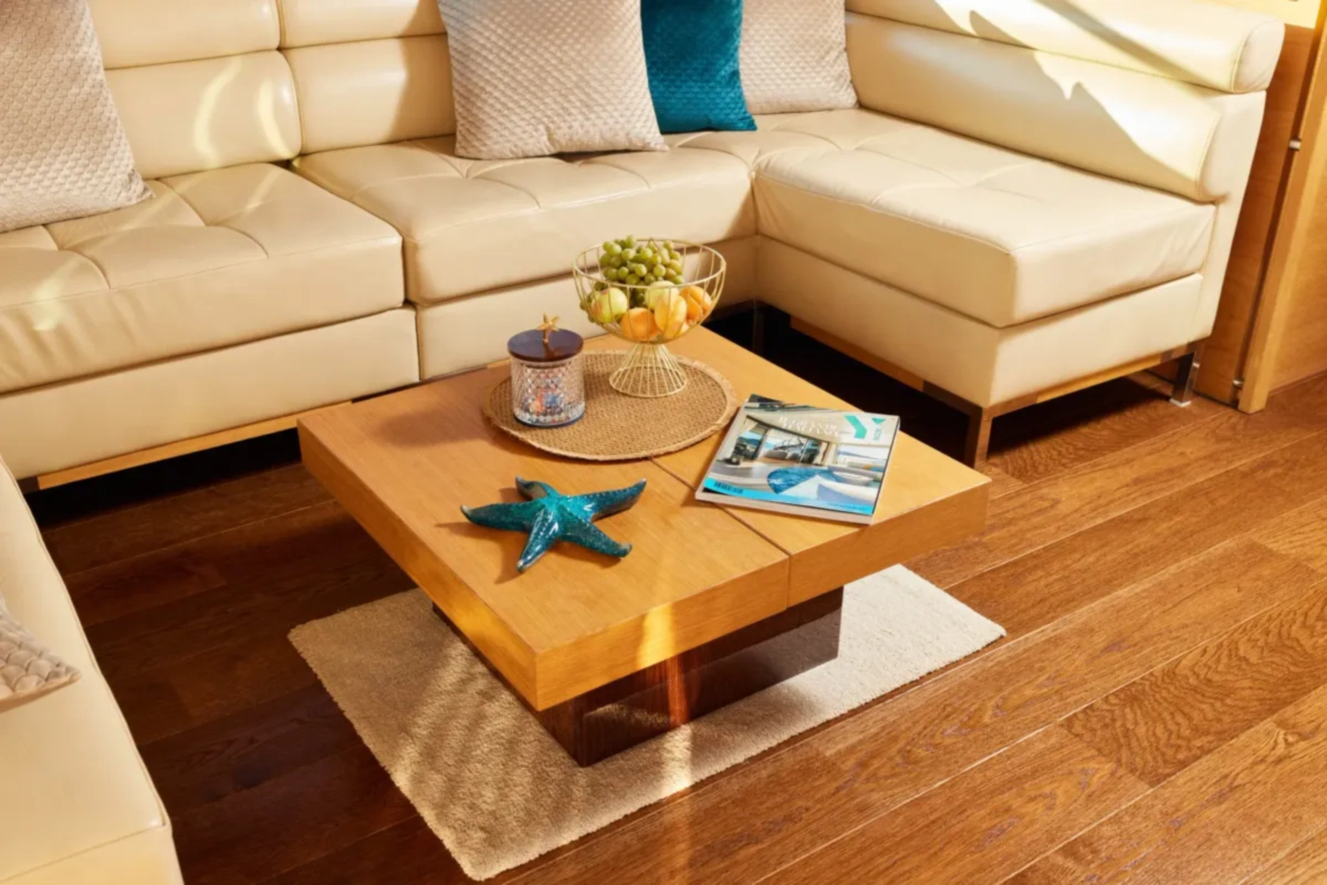 Яхта FAIRLINE 65 image- 16